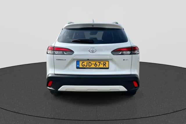 Toyota Corolla Cross (2024) thumbnail 4
