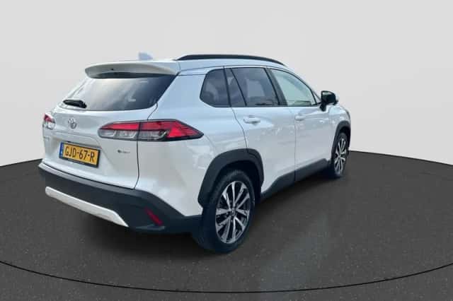 Toyota Corolla Cross (2024) thumbnail 5