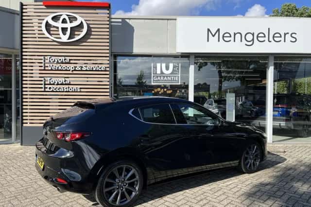 Mazda 3 (2020) thumbnail 3