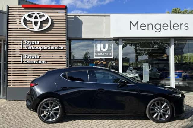 Mazda 3 (2020) thumbnail 5