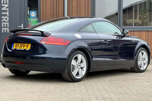 Audi TT (2009) thumbnail 2
