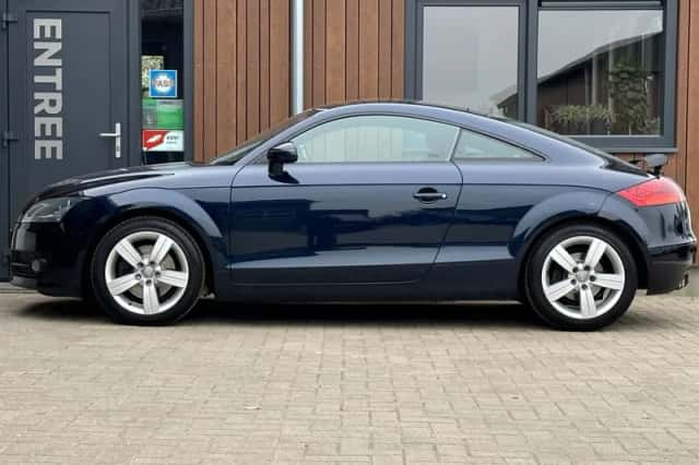 Audi TT (2009) thumbnail 4
