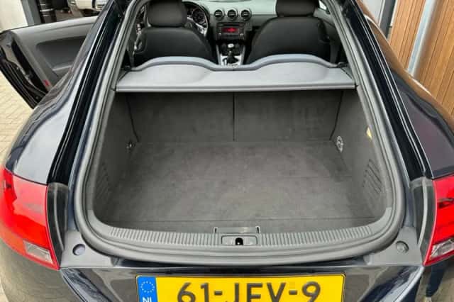 Audi TT (2009) thumbnail 6