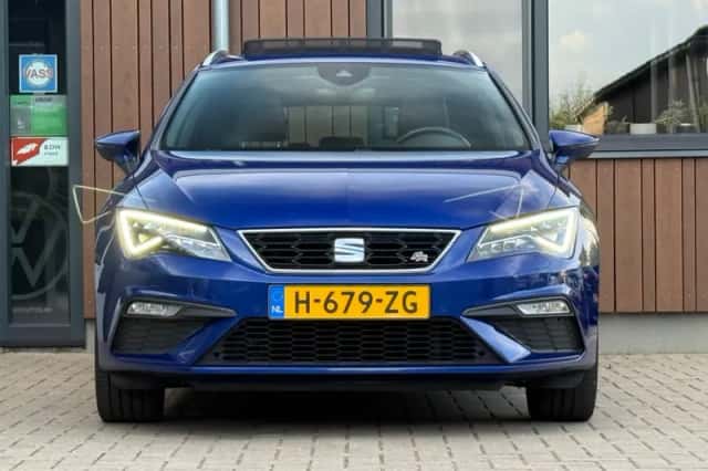 SEAT Leon (2020) thumbnail 2