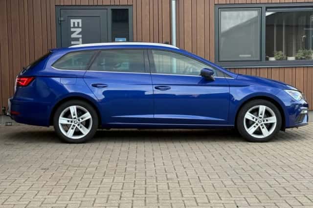 SEAT Leon (2020) thumbnail 4