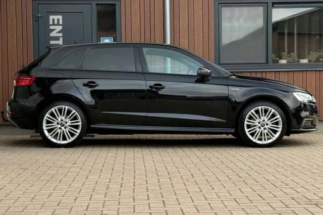 Audi A3 (2017) thumbnail 3
