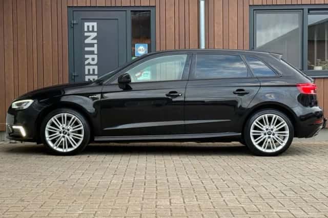 Audi A3 (2017) thumbnail 6