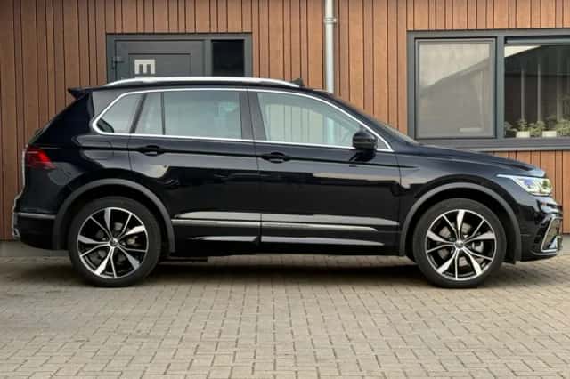 Volkswagen Tiguan (2023) thumbnail 4