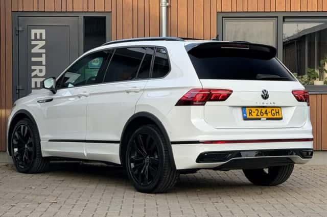 Volkswagen Tiguan (2022) thumbnail 6