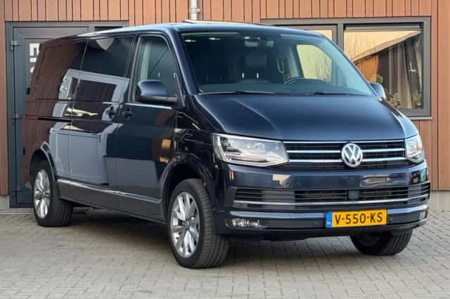 Volkswagen Transporter (2017) thumbnail 2