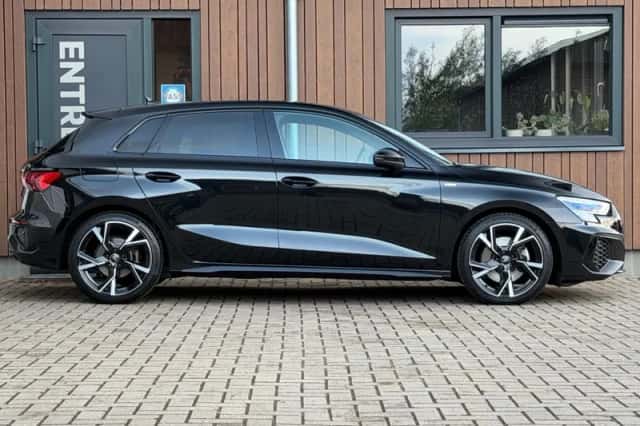 Audi A3 (2021) thumbnail 3