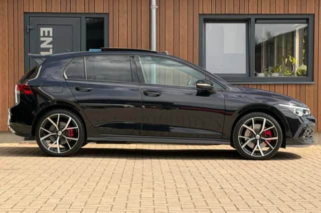 Volkswagen Golf (2021) thumbnail 3