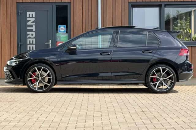 Volkswagen Golf (2021) thumbnail 6