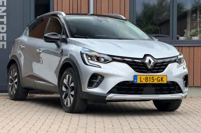 Renault Captur (2020) thumbnail 2