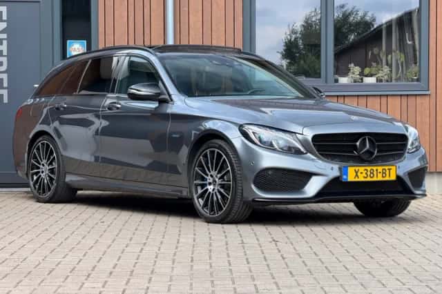 Mercedes-Benz C-Klasse (2017) thumbnail 2
