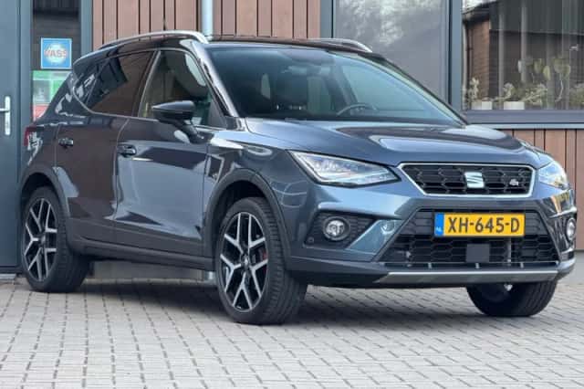 SEAT Arona (2019) thumbnail 2