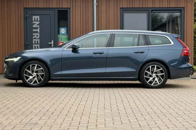 Volvo V60 (2019) thumbnail 6