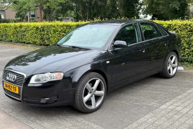 Audi A4 (2005) thumbnail 1