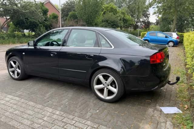 Audi A4 (2005) thumbnail 2