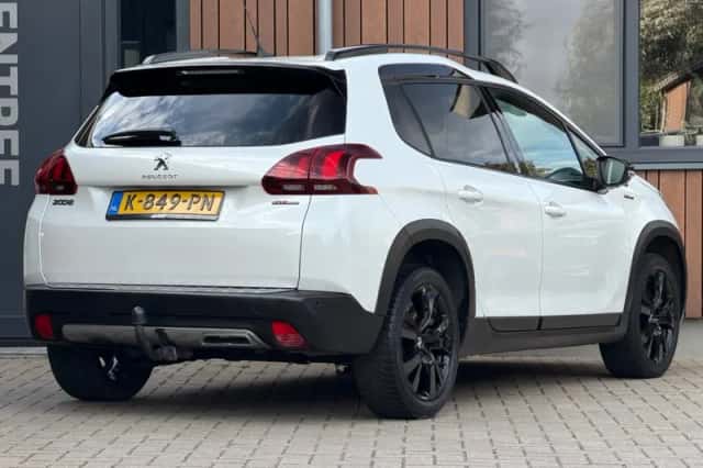 Peugeot 2008 (2018) thumbnail 4