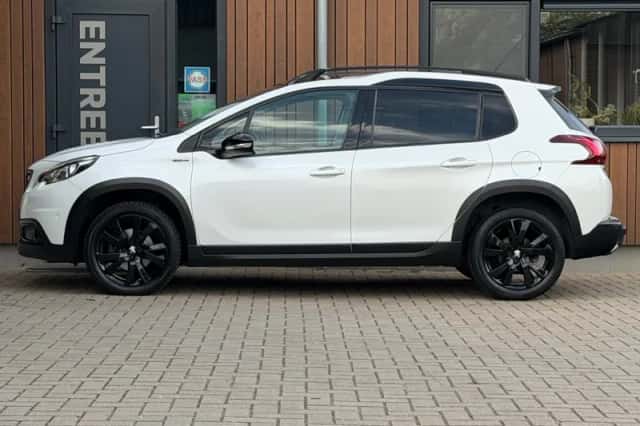 Peugeot 2008 (2018) thumbnail 6