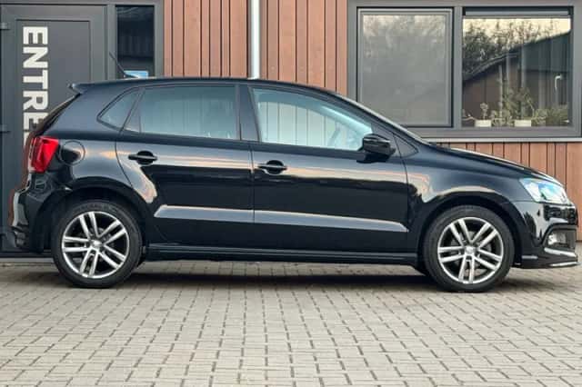 Volkswagen Polo (2016) thumbnail 3