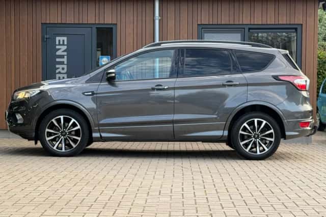 Ford Kuga (2018) thumbnail 6