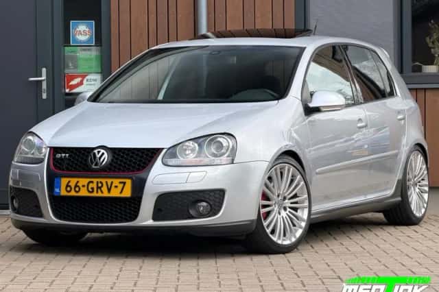 Volkswagen Golf (2008) thumbnail 1
