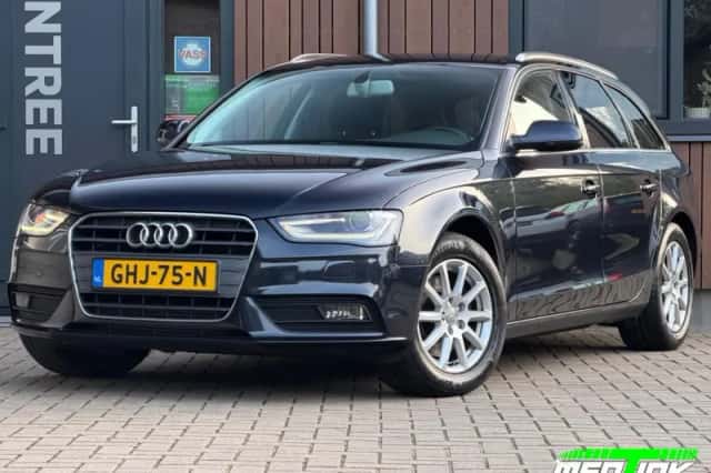 Audi A4 (2014) thumbnail 1