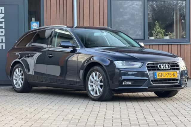 Audi A4 (2014) thumbnail 3