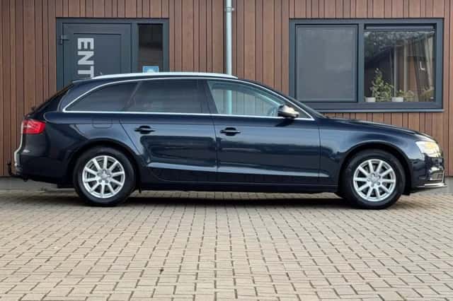 Audi A4 (2014) thumbnail 4