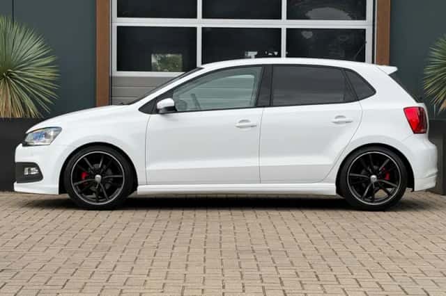Volkswagen Polo (2016) thumbnail 6