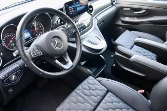 Mercedes-Benz V-Klasse (2024) thumbnail 2