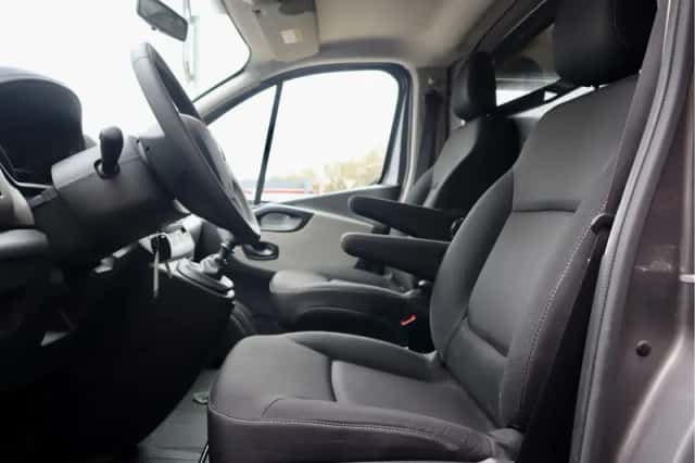 Renault Trafic (2019) thumbnail 4
