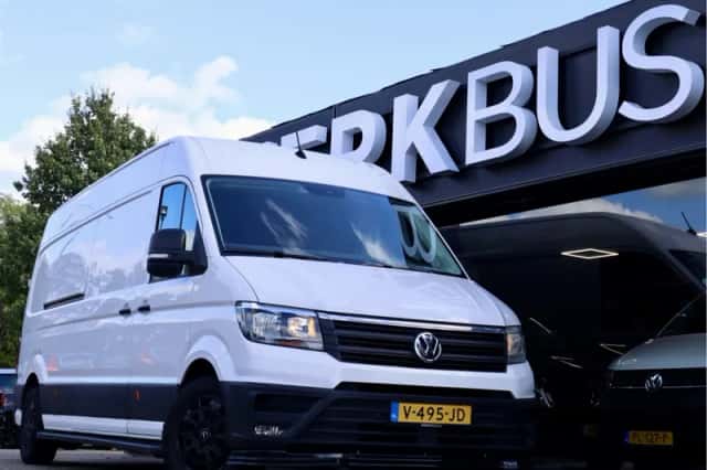 Volkswagen Crafter (2017) thumbnail 1