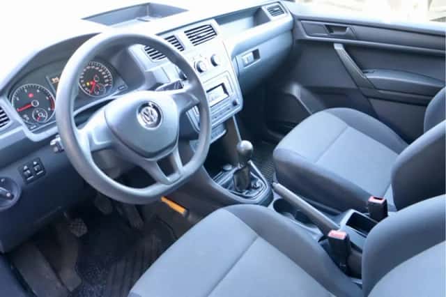 Volkswagen Caddy (2018) thumbnail 2