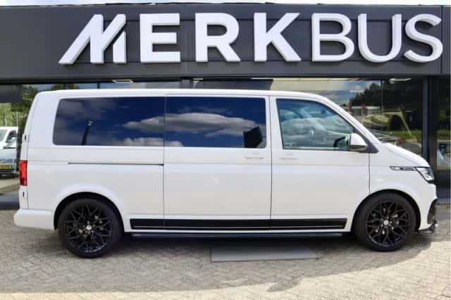 Volkswagen Transporter (2024) thumbnail 5