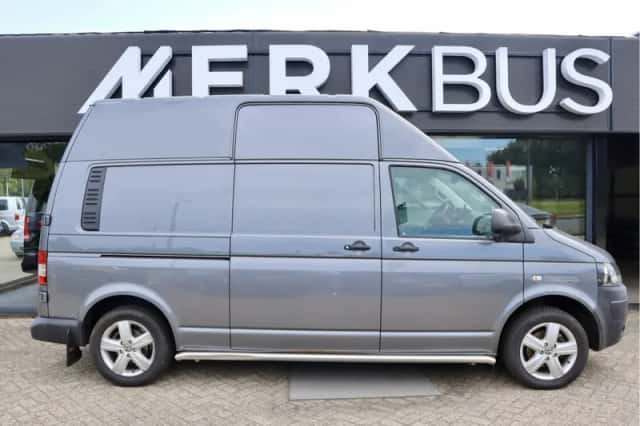 Volkswagen Transporter (2015) thumbnail 5