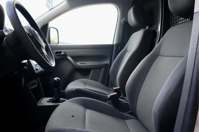 Volkswagen Caddy (2015) thumbnail 5