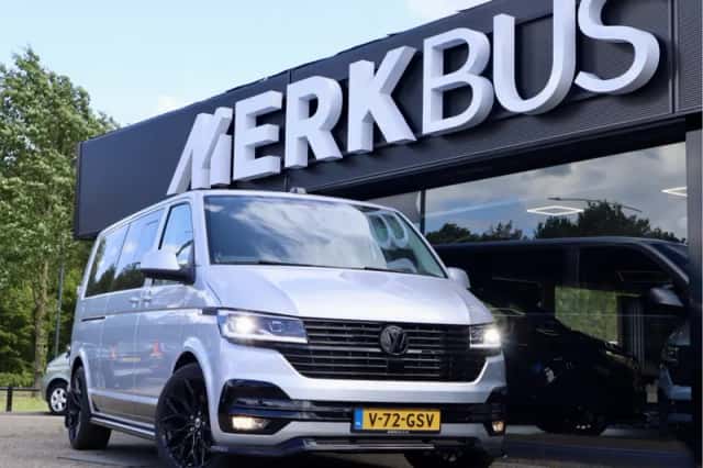 Volkswagen Transporter (2024) thumbnail 1