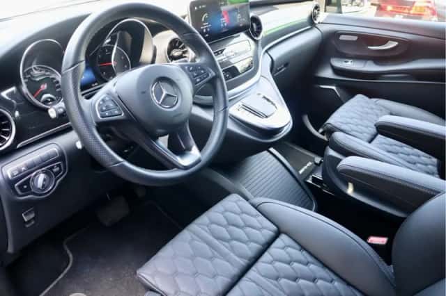 Mercedes-Benz V-Klasse (2024) thumbnail 2