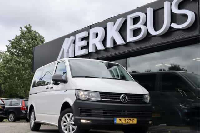 Volkswagen Transporter (2017) thumbnail 1