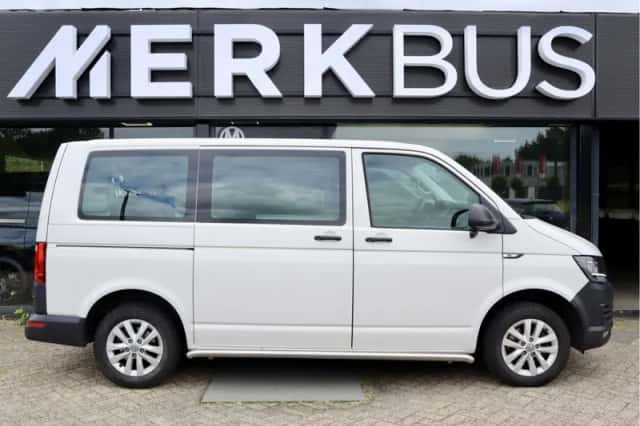 Volkswagen Transporter (2017) thumbnail 5