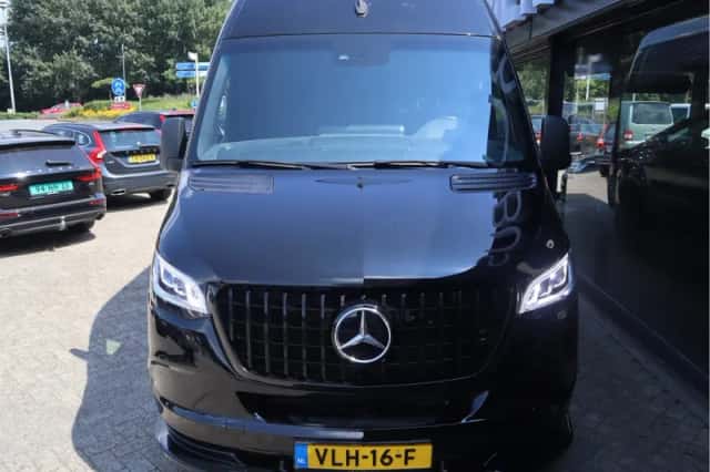 Mercedes-Benz Sprinter (2021) thumbnail 2