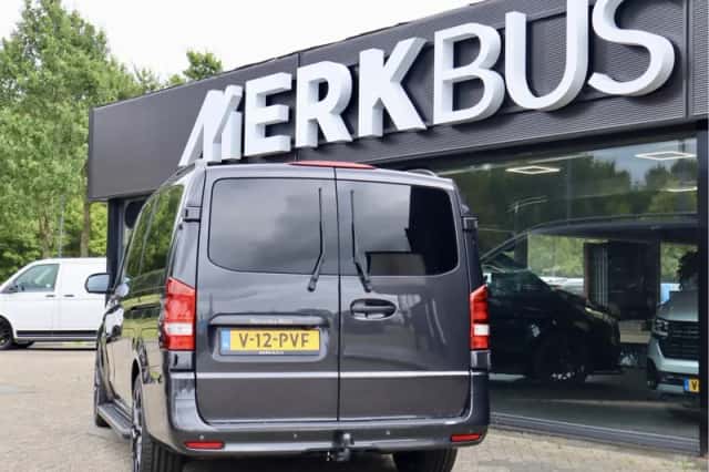 Mercedes-Benz Vito (2021) thumbnail 3
