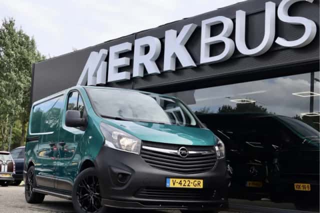 Opel Vivaro (2017) thumbnail 1