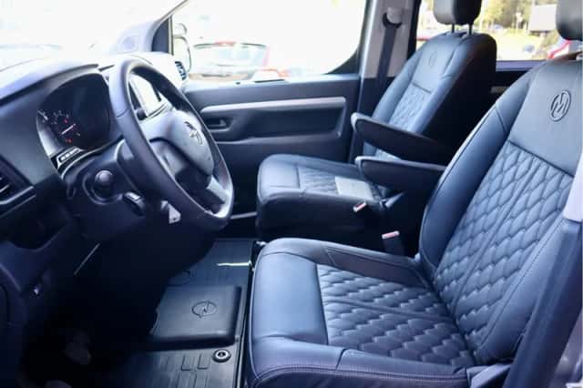 Opel Vivaro (2023) thumbnail 4