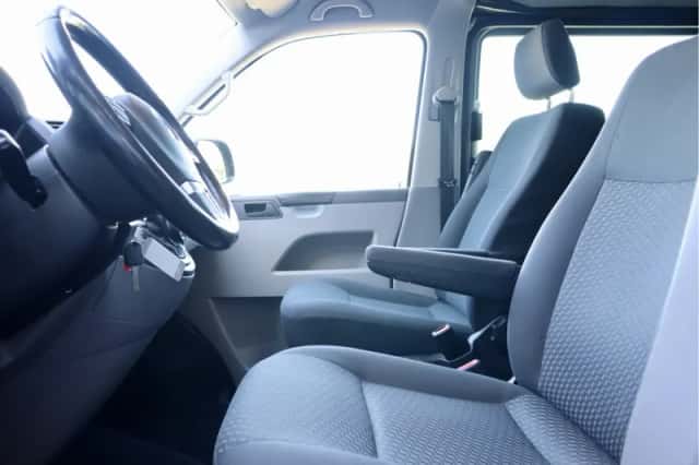 Volkswagen Transporter (2015) thumbnail 4