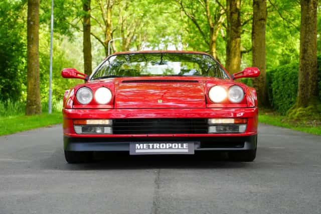 Ferrari Testarossa (1990) thumbnail 3