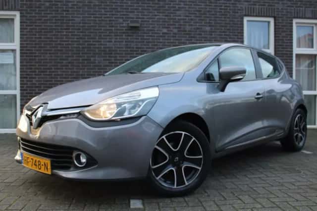 Renault Clio (2015) thumbnail 1